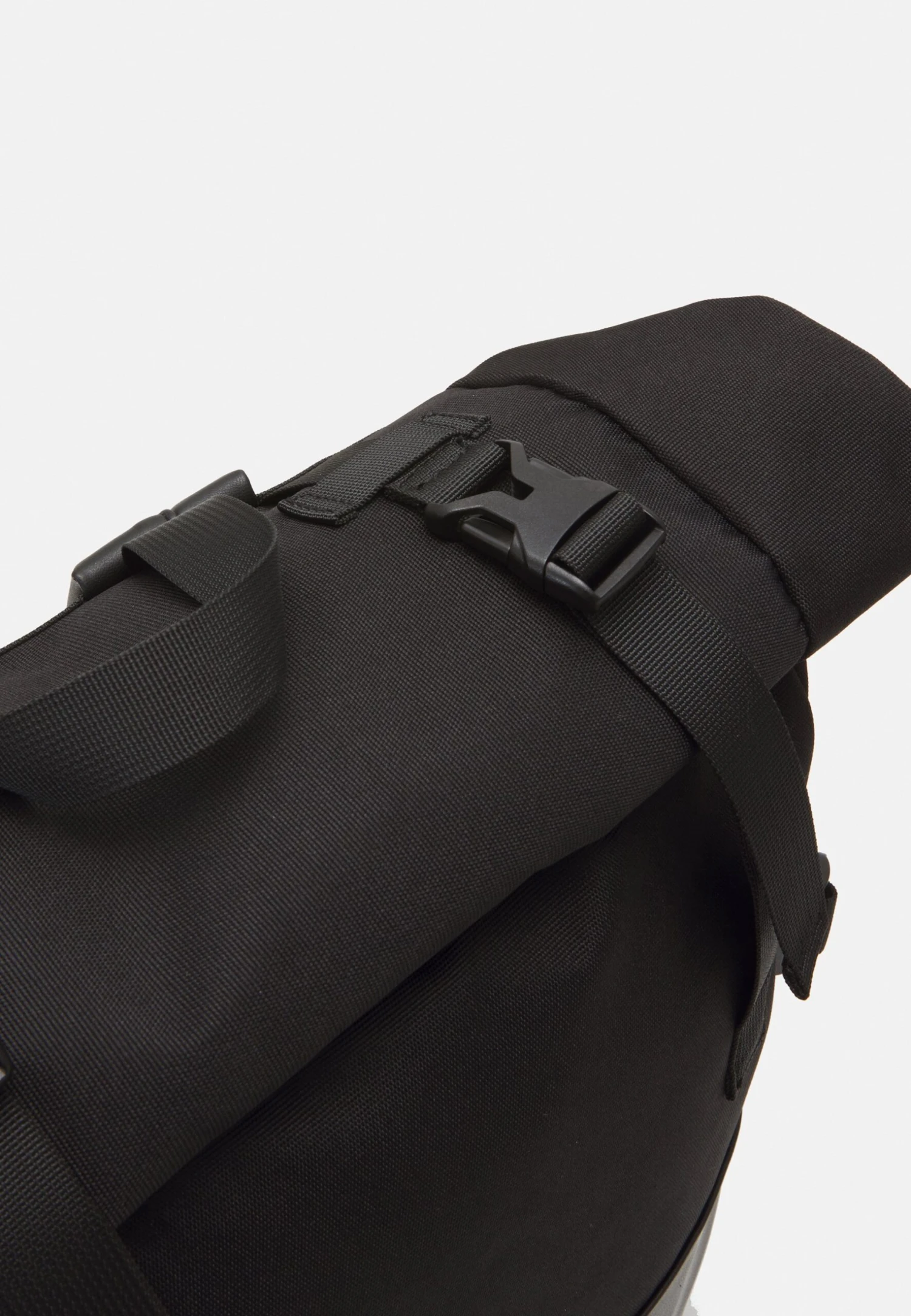 Pier One Unisex - Ryggsekk - Black 6 Pier One Unisex - Ryggsekk - Black - Bilde 4