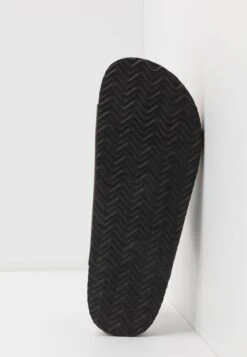 Pier One Unisex - Tøfler - Brown -Pier One 23e143c048ee4fd8b5e22a3556ccfbfb