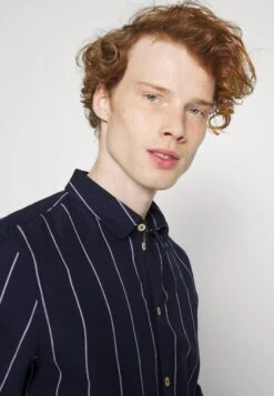 Pier One Linen Mix Stripe - Skjorte - Dark Blue -Pier One 368860f76af348d18efc7d675b2e5f38