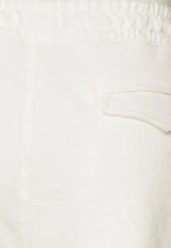 Pier One Joggebukse - White -Pier One 386adaf7ee91480f99e05bbe94209d4d