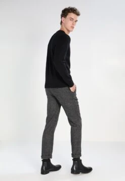 Pier One Strikkegenser - Black 9 Pier One Strikkegenser - Black -Pier One 675afff738254777bfb69195257fb8da