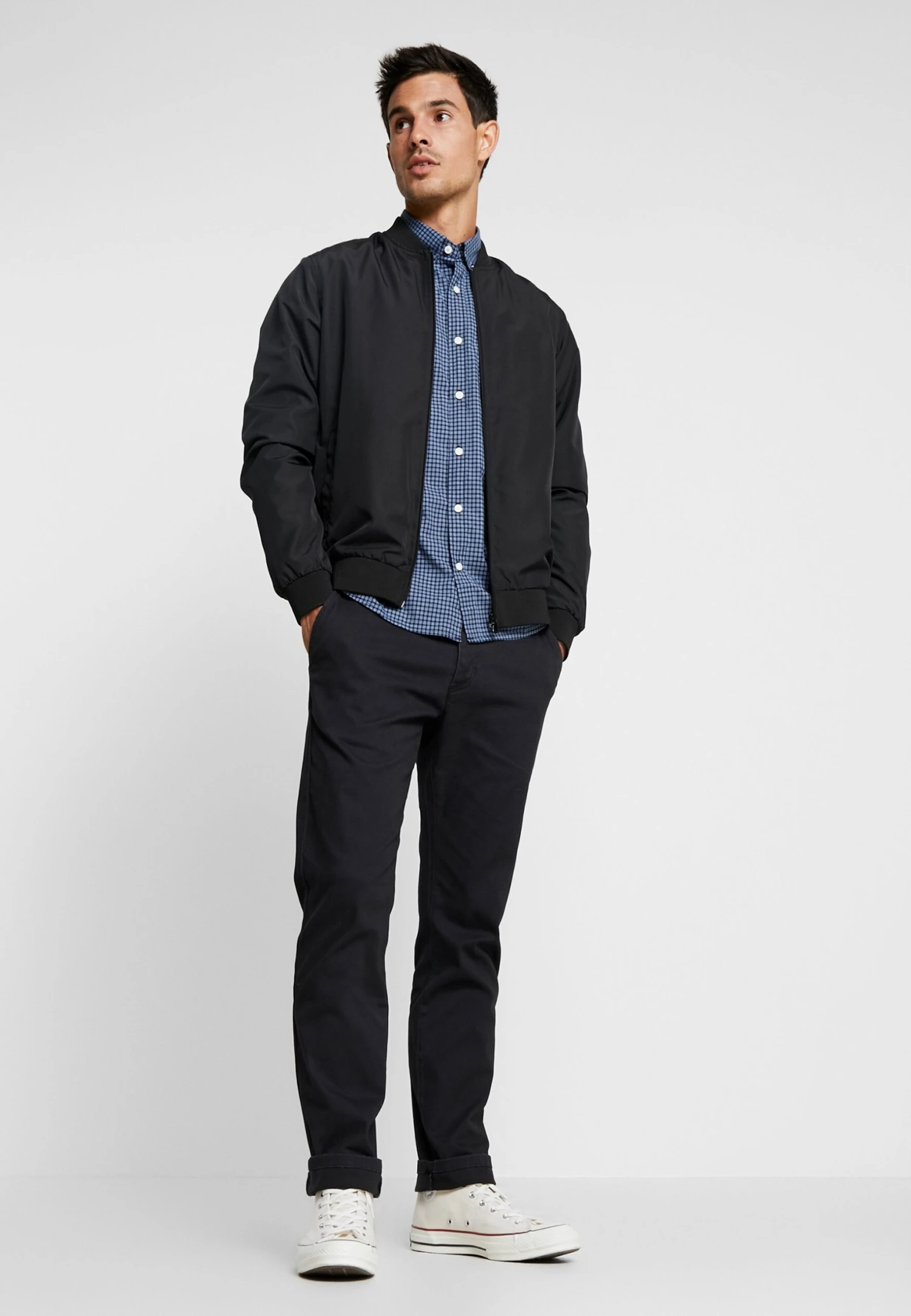 Pier One Chinos - Black 4 Pier One Chinos - Black - Bilde 2