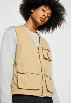 Pier One Vest - Tan -Pier One ad2c116f30c64686a7f5bbacbb240362