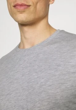 Pier One 2 Pack - Topper Langermet - Dark Blue/Mottled Grey 13 Pier One 2 Pack - Topper Langermet - Dark Blue/Mottled Grey -Pier One cd6ec0e4a5ce4da2ad93f26320d69450