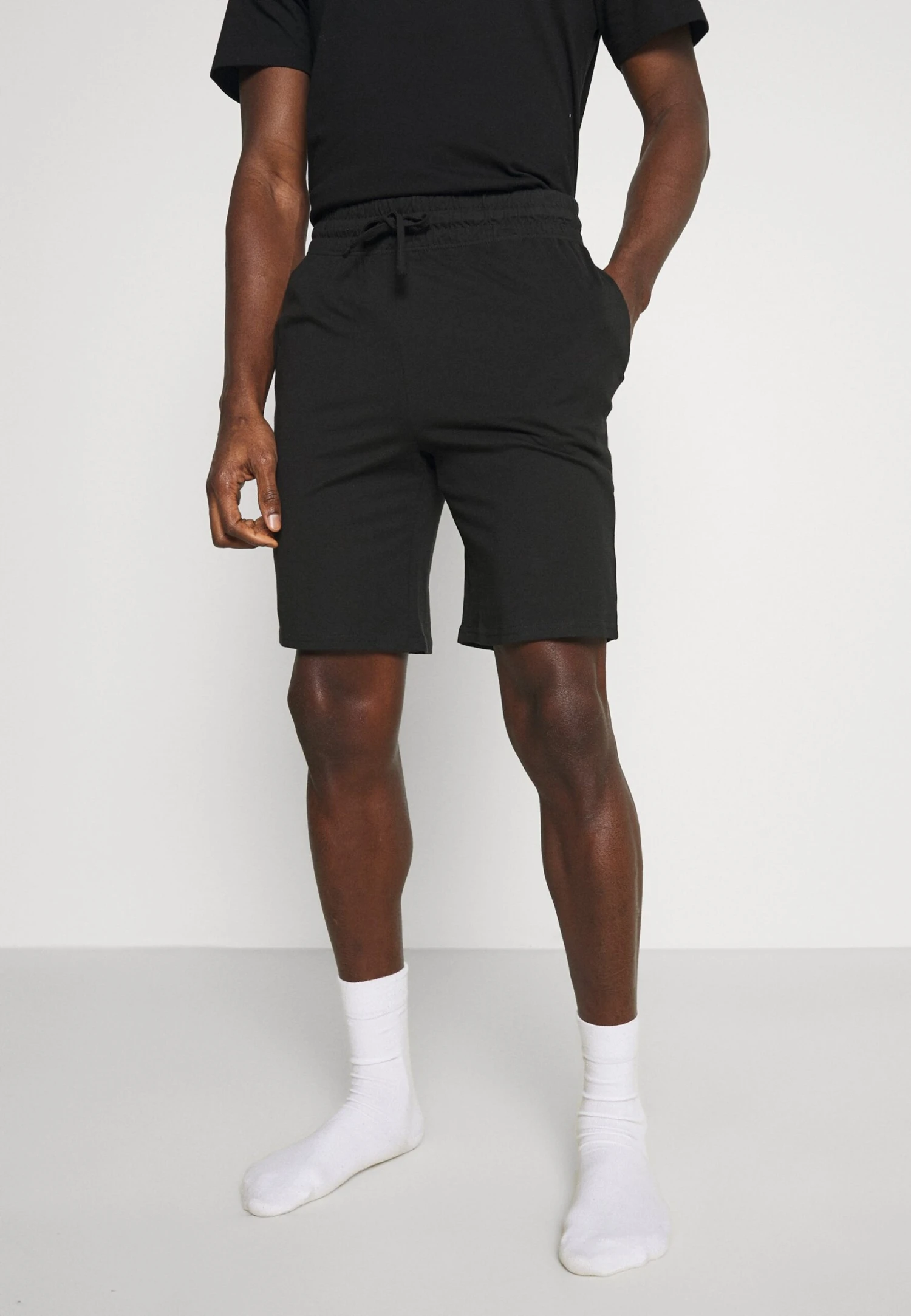 Pier One 3 Pack - Pyjamasbukse - Black/Mottled Dark Grey/Red 7 Pier One 3 Pack - Pyjamasbukse - Black/Mottled Dark Grey/Red - Bilde 5